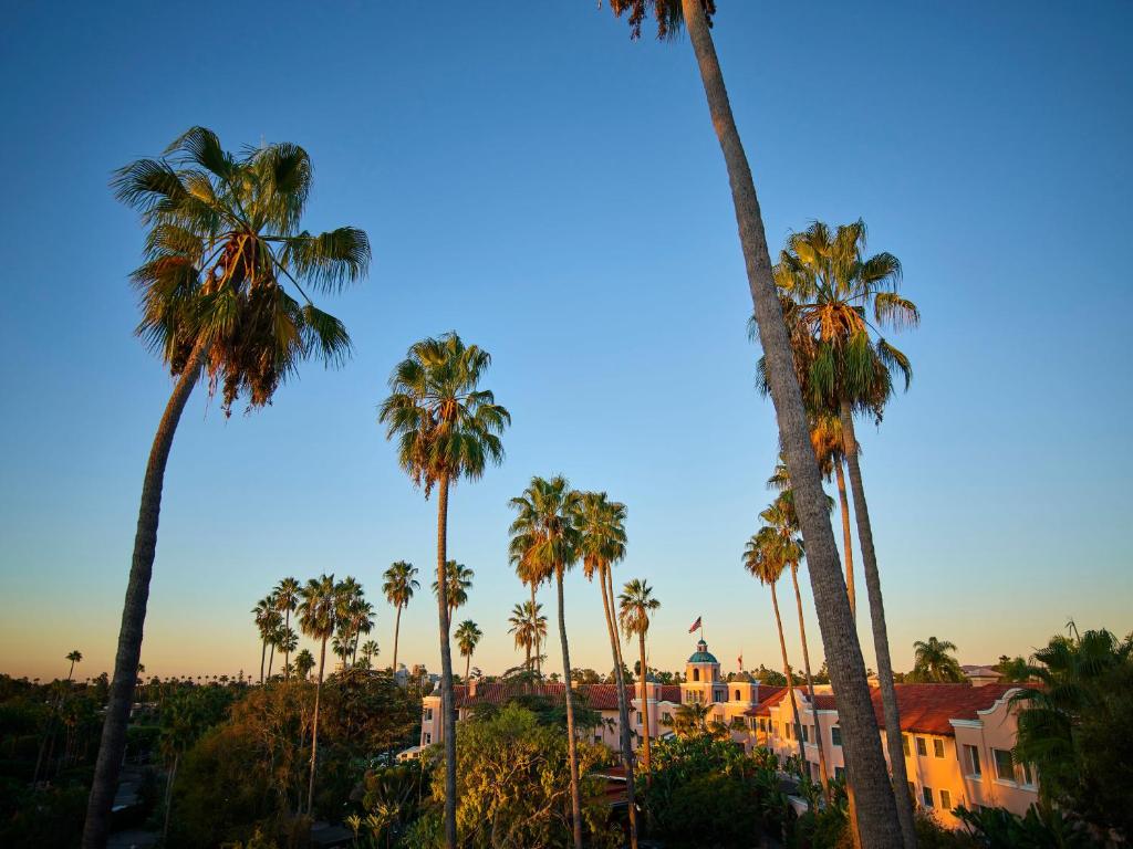 Book Beverly Hills Hotel- Dorchester Collection