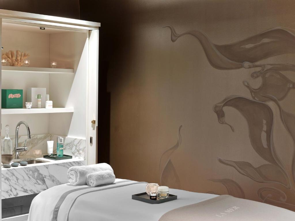 Book Baccarat Hotel, New York