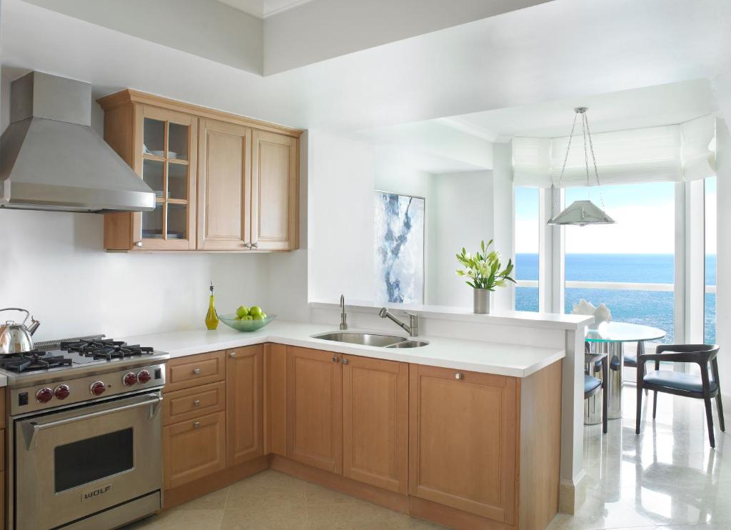 Book Acqualina Resort and Residences