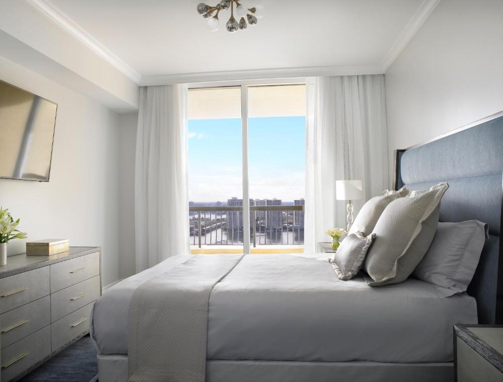 Book Acqualina Resort and Residences